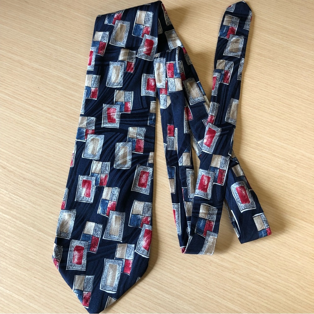 💕2/$16💕Tradizioni 100% Silk Patterned Tie